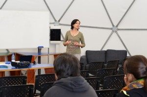 Gloria Arancibia desarrolla el Major en Geociencias
