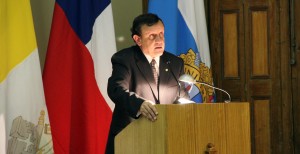 Rector Ignacio Sánchez.